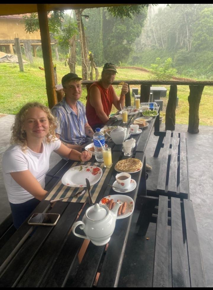 Sinharaja Riverside Deniyaya Kültér fotó